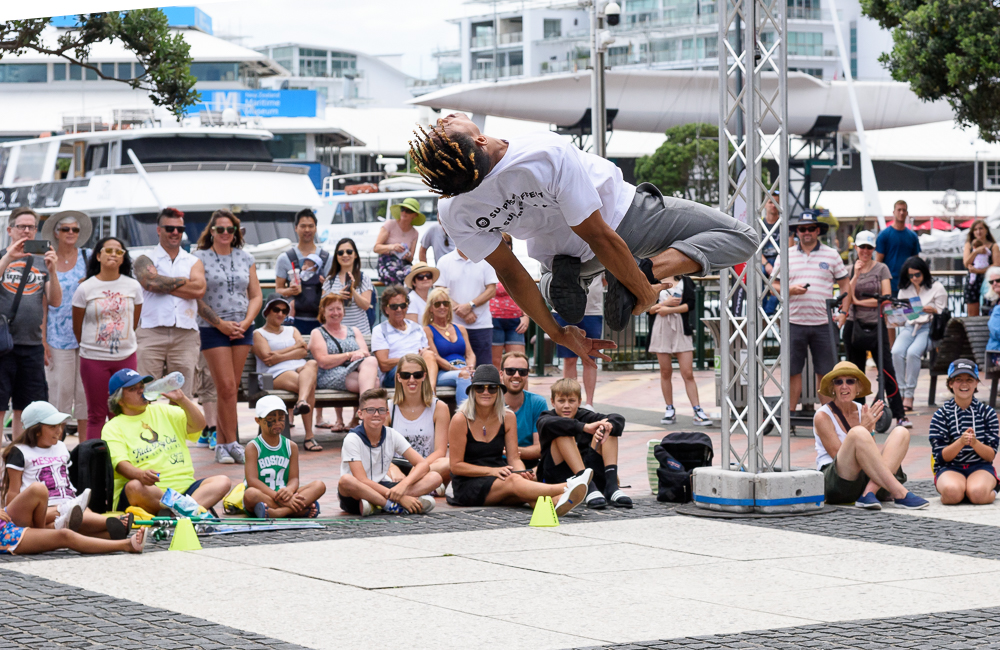 Surprise Effect à Auckland en spectacle de rue
